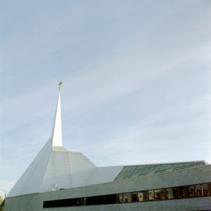 Eesti Metodisti Kirik Tallinnas Narva mnt 51 /  Estonian Methodist Church at 51 Narva Rd, Tallinn.  Arhitektid / Architects Vilen Künnapu, Ain Padrik.  Valminud / Completed 1994